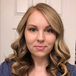 Meet your Posher, Amelia